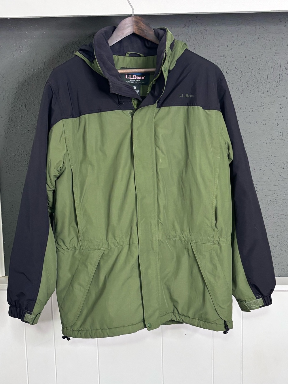 Vintage 90s L.L.Bean Jacket Mens M Green Black Thinsulate Hooded Outdoor